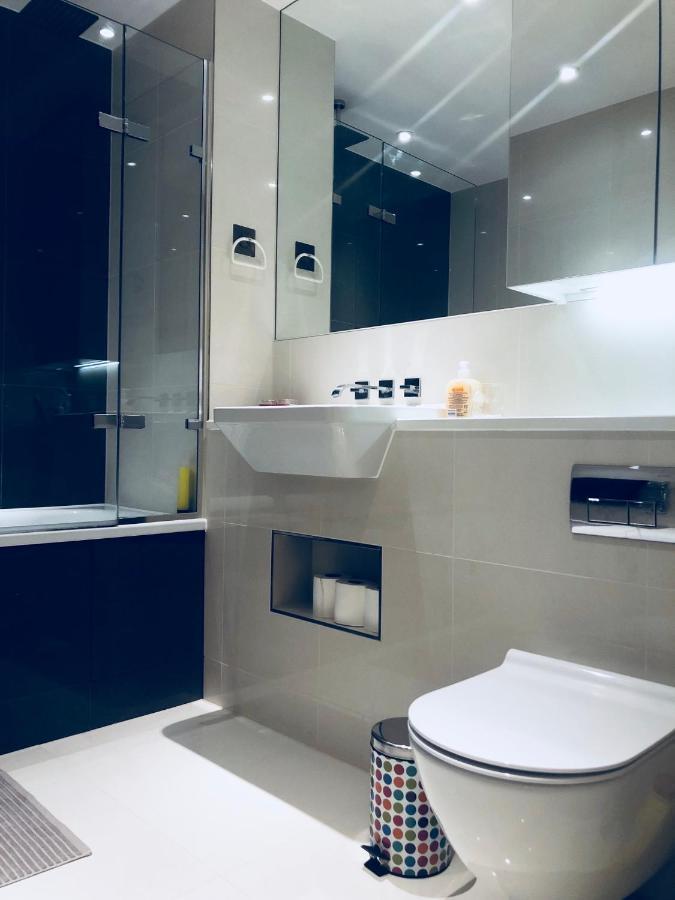 Ultra Modern Room Londres Exterior foto
